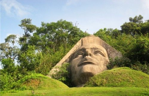 基诺山寨景区