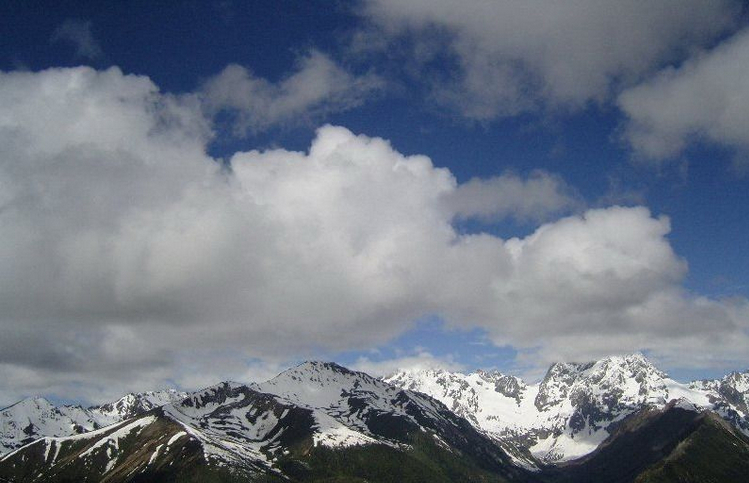 白马雪山